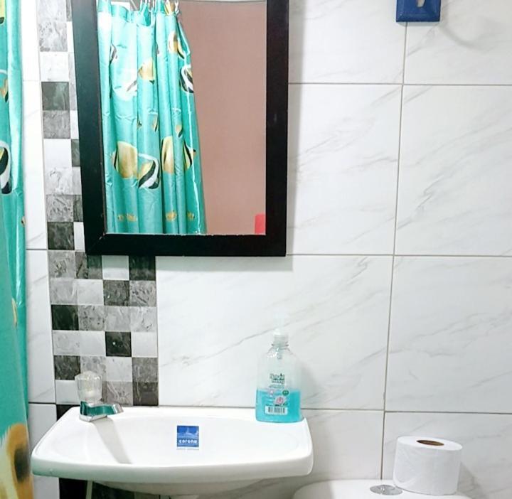 Casa Amarilla Hostel - Cali Kültér fotó